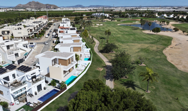 Villa en primera línea de golf - Obra nueva - Roda Golf & Beach Resort, San Javier - Costa Calida