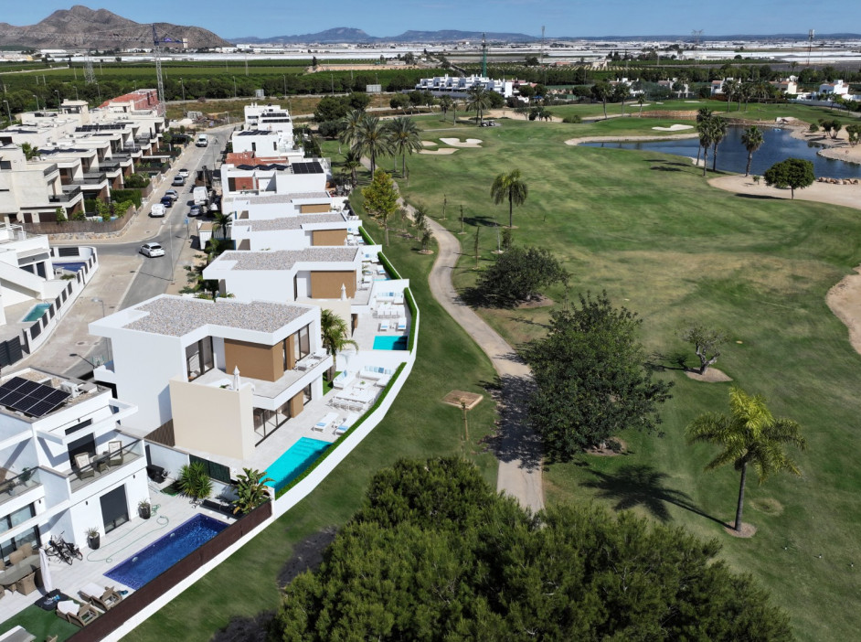 Front line golf villa for sale at Roda Golf & Beach Resort, Murcia